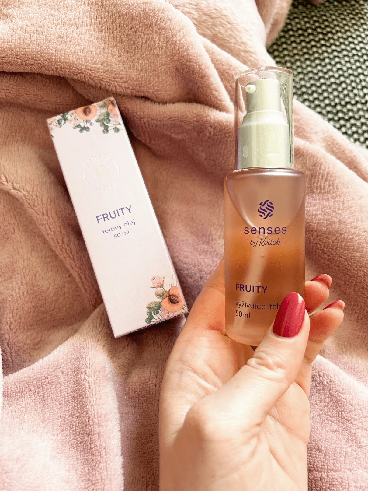 Kvitok Senses Nährendes Körperöl Fruity (50 ml) – mit Duft nach Himbeeren, Johannisbeeren und Vanille