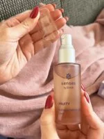 Kvitok Senses Nährendes Körperöl Fruity (50 ml) – mit Duft nach Himbeeren, Johannisbeeren und Vanille