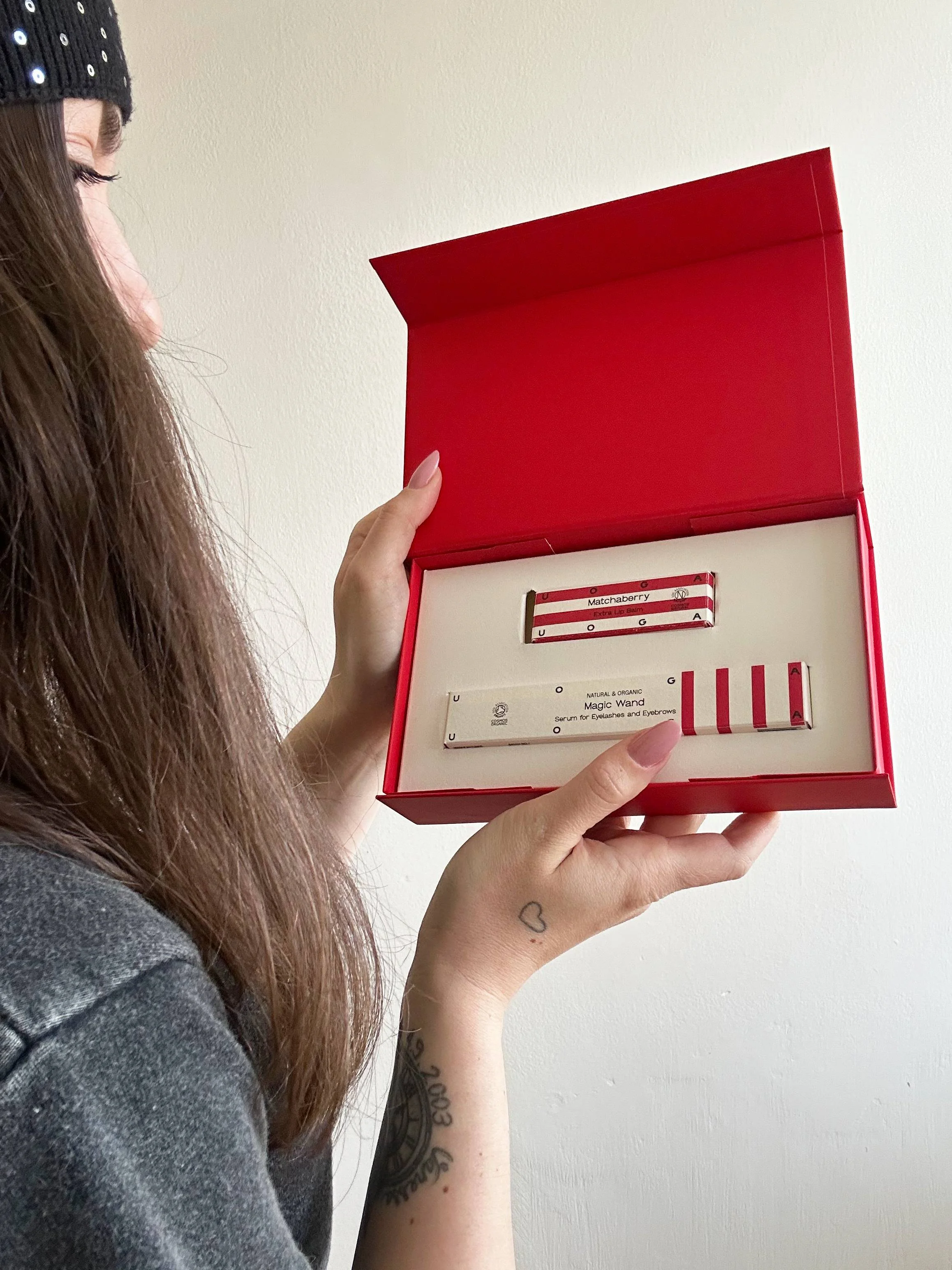Uoga Uoga Geschenkset Intensivpflege für Lippen, Wimpern & Augenbrauen Magic set - Wimpern- und Augenbrauenserum und Lippenbalsam