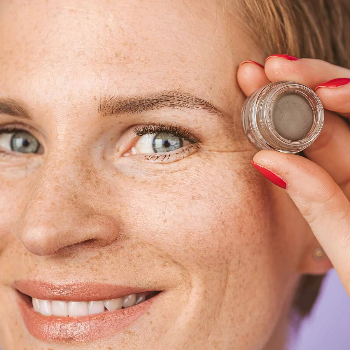 Uoga Uoga Cremige Augenbrauenpomade (2,5 ml) 796 Taupe - Mittelbraun - 3 Farbtöne für optisch dichtere Augenbrauen