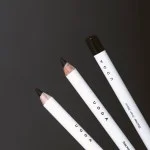 Uoga Uoga Weicher Bio-Kajal 850 Blacker than Black - Schwarz - 4 Nuancen für jeden Look
