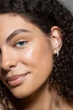 Uoga Uoga Mineralisches Puder-Make-up mit Bernstein (10 g) 637 Amber Sand - leicht, natürlich, LSF 15