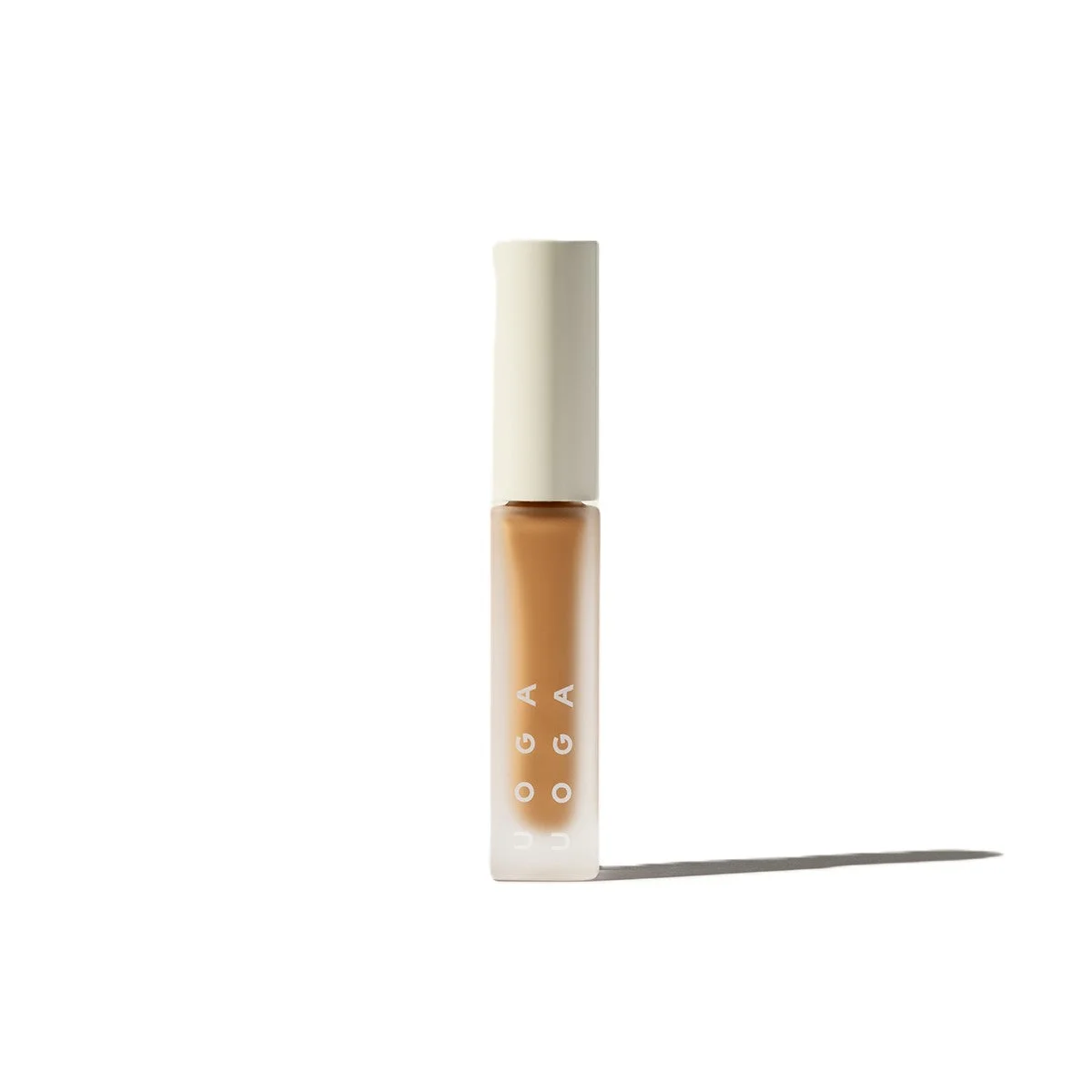 Uoga Uoga Flüssiger Concealer (5 ml) Invisible Hero No. 3 - 673 Light Cold - unsichtbarer Held gegen Hautunreinheiten