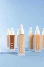 Uoga Uoga Flüssiges Mineral-Make-up und Serum LSF 20 BIO (30 ml) 684 Salty Air - spendet Feuchtigkeit und schützt die Haut