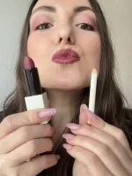 Uoga Uoga Pflegender Lippenstift (4 g) 611 Chocoberry - 6 Nuancen auf Mineralbasis