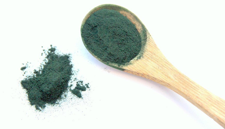 Spirulina ist eine blaugrüne Alge, deren gesundheitlicher Nutzen Sie überraschen wird