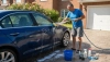 Wie umweltschonendes Autowaschen Wasser und Geld spart