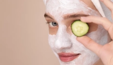 Rezept für eine hausgemachte Maske, die effektiv gegen Falten kämpft