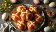 Wie man Hot Cross Buns das ganze Jahr über genießt