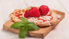 Probieren Sie köstliche und sättigende Proteinwaffeln