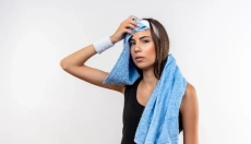 Was signalisiert saurer Schweiß und wie kann man damit umgehen?